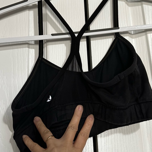 Lululemon Sports Bra Flow Y Back Mesh size 6 - Picture 7 of 7